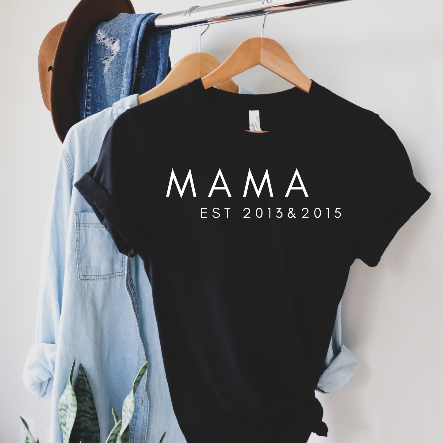 Mama EST T-Shirt